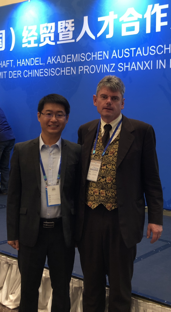 photo of Andreas P. Fröba with Dr. Guanjia Zhao from Taiyuan University of Technology