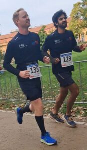 photo showing Julius Kühl and Saad Idrees during the Run Against Cancer 2024