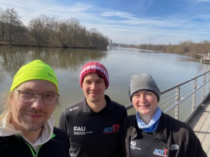 Michael Rausch, Tobias Klein and Frances Lenahan before the FinishLine Run 2025 in Nuremberg